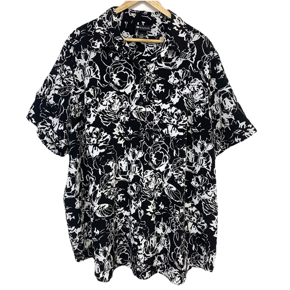 Maggie Barnes Button Front Blouse Black‎ White Floral Short Sleeve 22W Casual